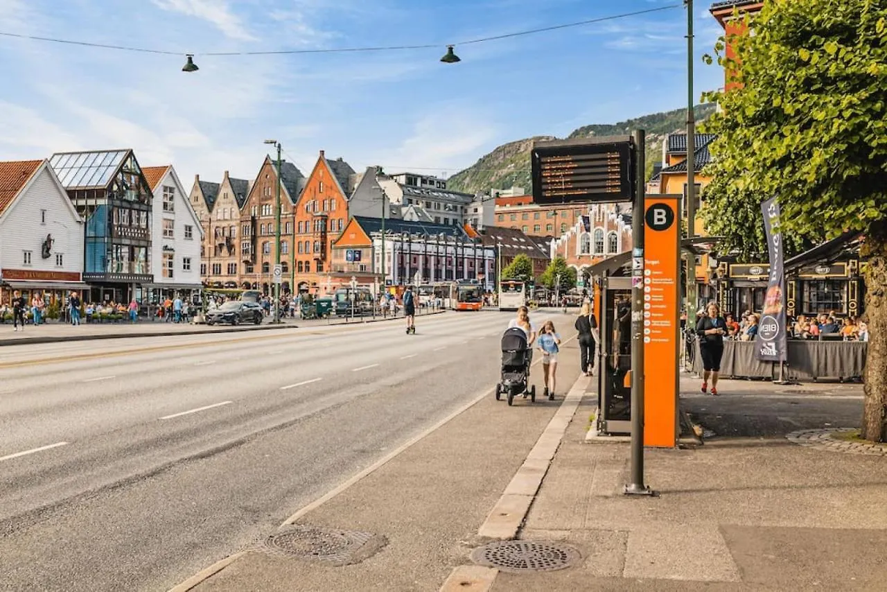 Dinbnb Homes I 700M To Bryggen & Street Parking Bergen 0*,