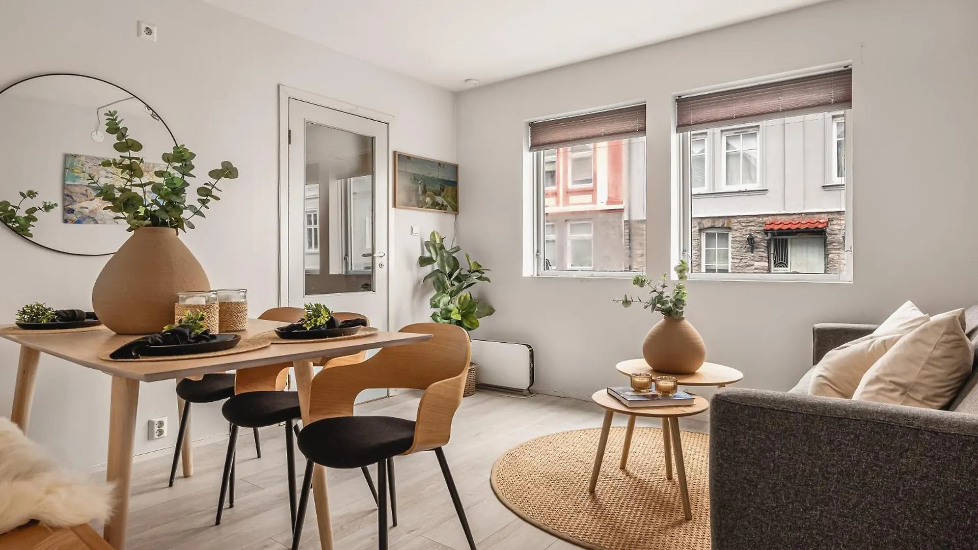 Dinbnb Homes I 700M To Bryggen & Street Parking Bergen Norway