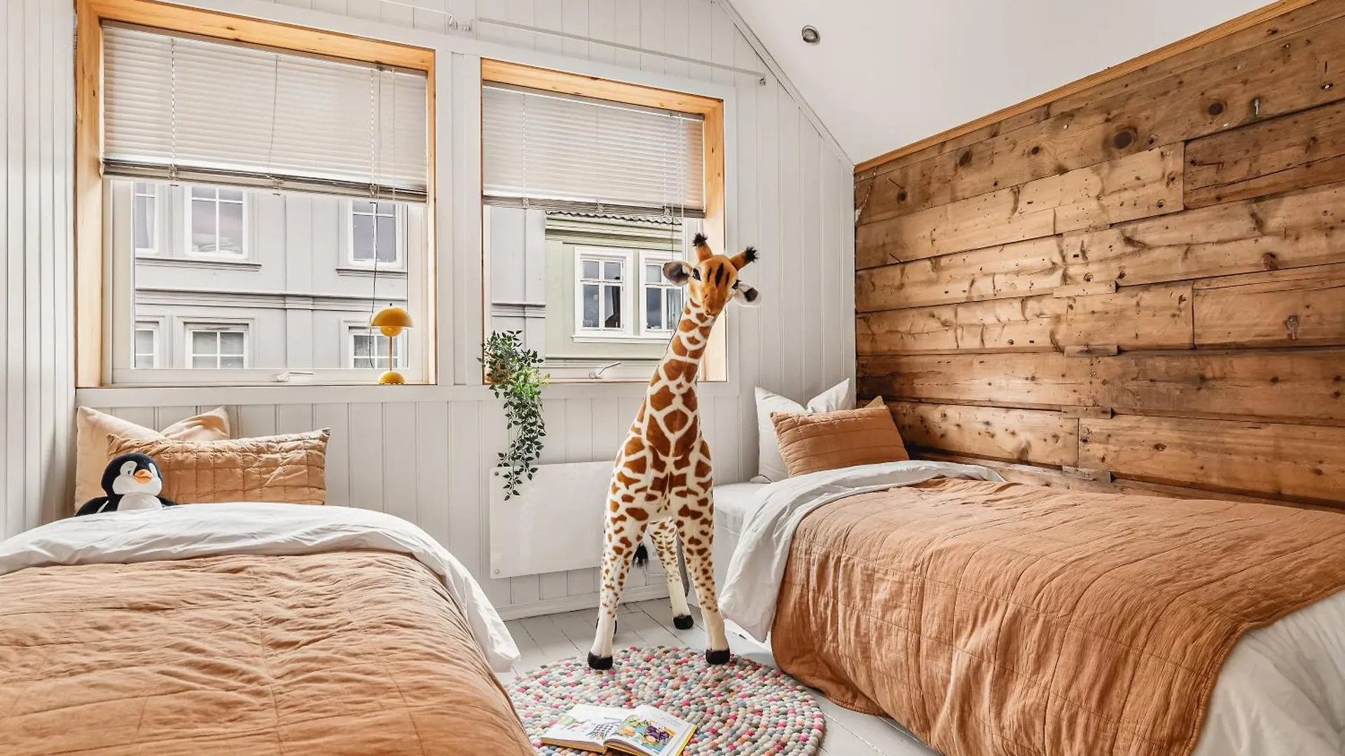 Holiday home Dinbnb Homes I 700M To Bryggen & Street Parking Bergen Norway