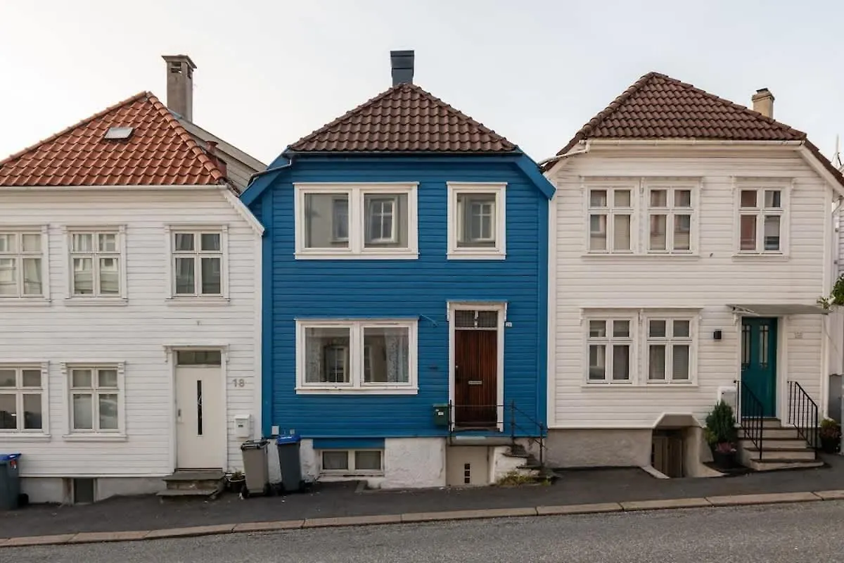 Dinbnb Homes I 700M To Bryggen & Street Parking Bergen